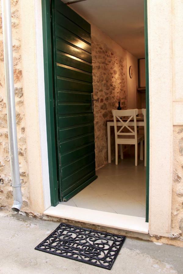Lavanda Tribalj Εξωτερικό φωτογραφία
